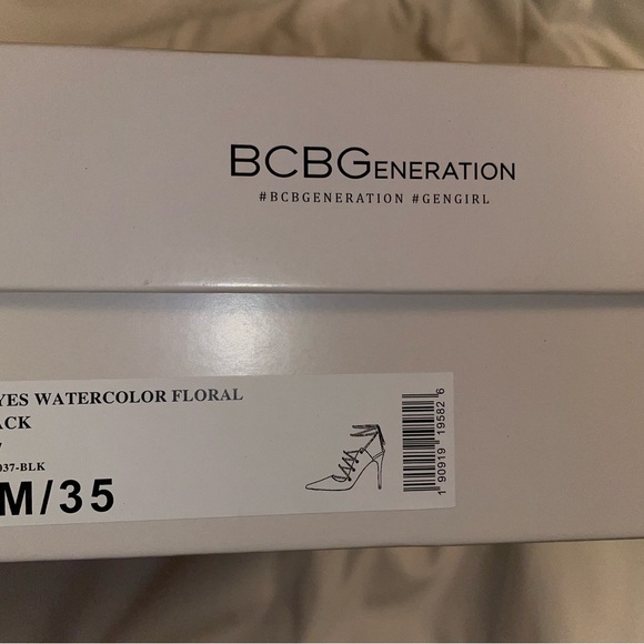 These BCBG watercolor floral heels are to die for! - Picture 2 of 3